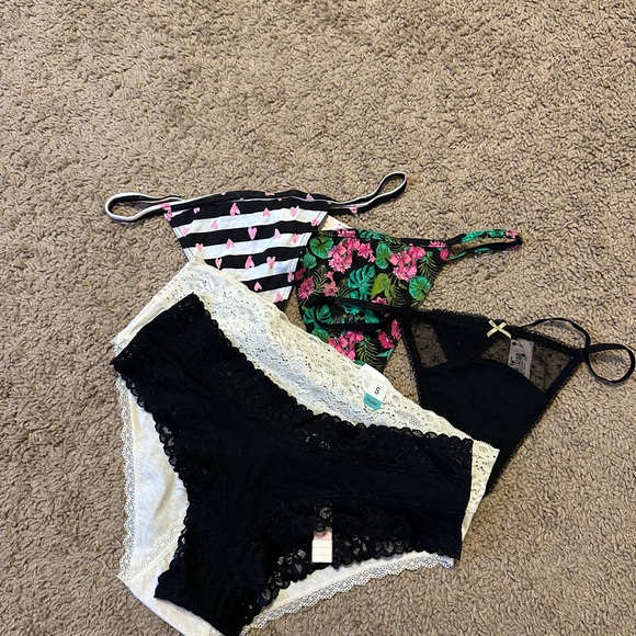 Victoria's Secret Other - Victoria’s Secret Mixed Panties